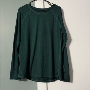 Amazon Essentials Women's Long-Sleeve Crewneck Top - Kelly green